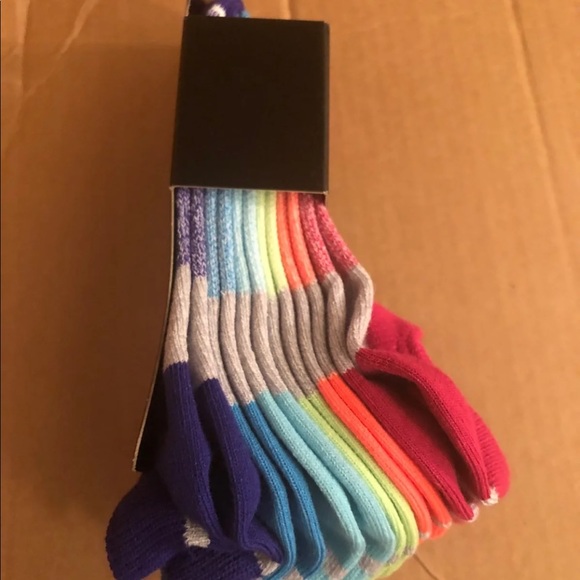 New Under Armour 6 pairs no Show Socks - Picture 3 of 4